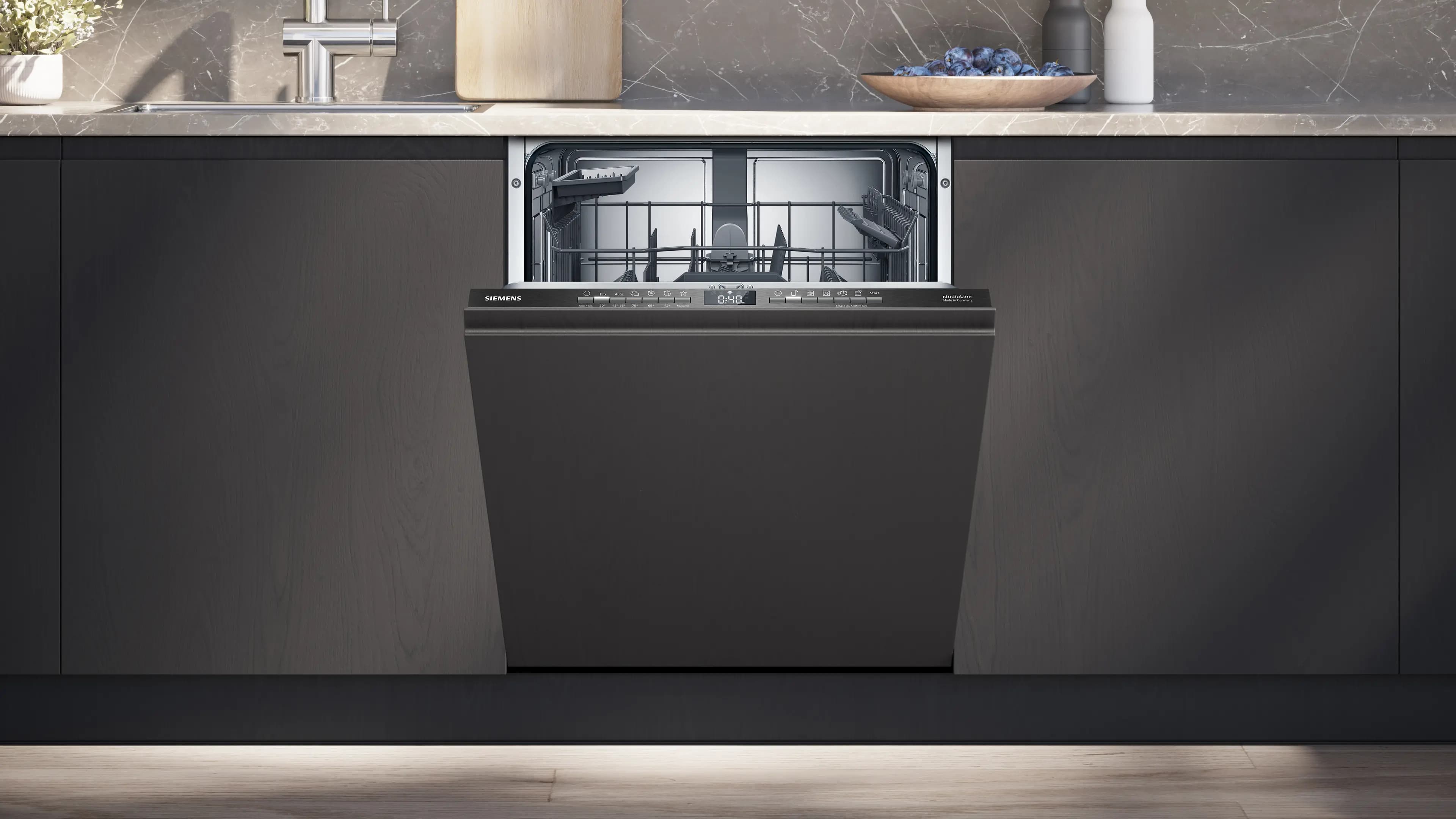 Посудомоечная машина Siemens iQ300 / studioLine SN63H805BE